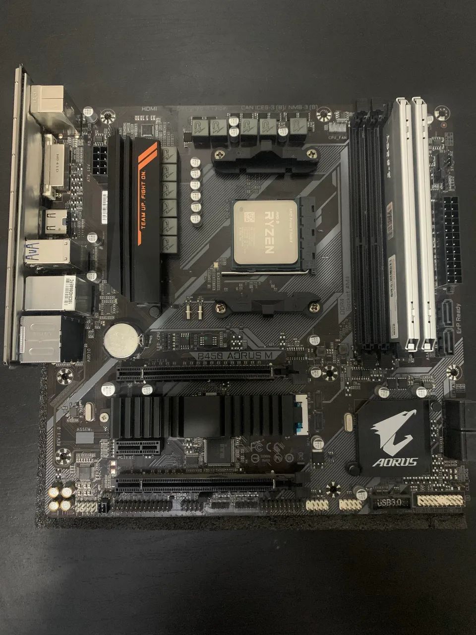 Kit Ryzen 5 5600X + Placa Mãe B450 Aorus M + 16GB DDR4 3600mhz