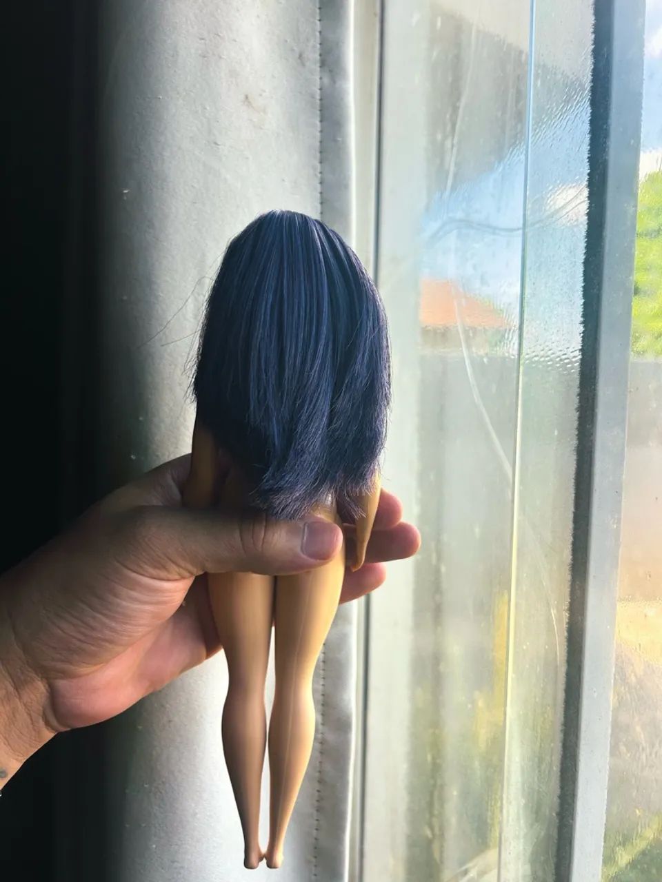 Boneca Barbie cabelo lilás  - Foto 3