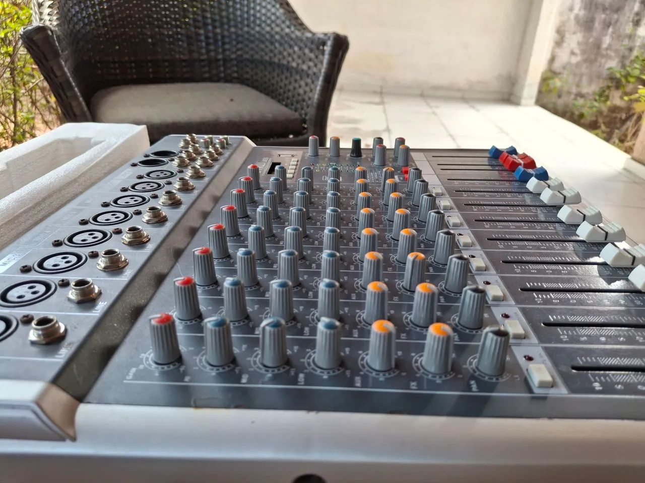Mesa de som Amw l8 Es com Reverb  - Foto 5