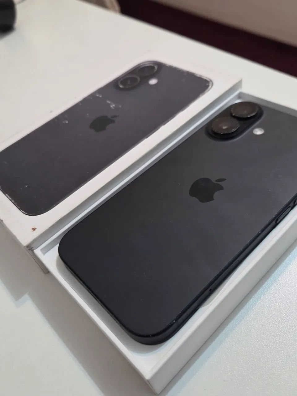 Apple iPhone 16 - 128 GB - Preto