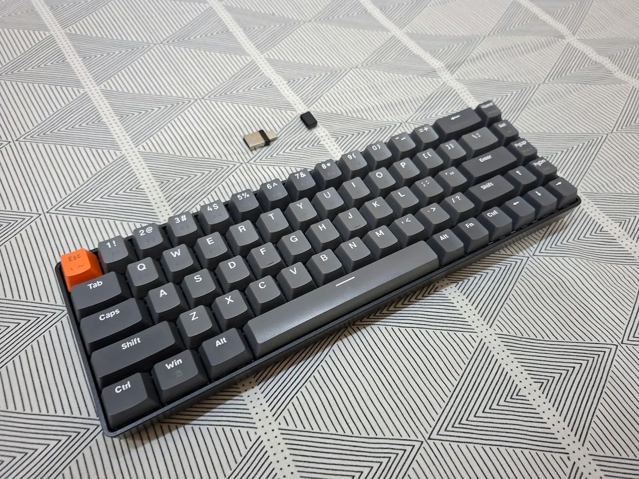 Teclado mecânico K68 + 2 Mouse Pad's