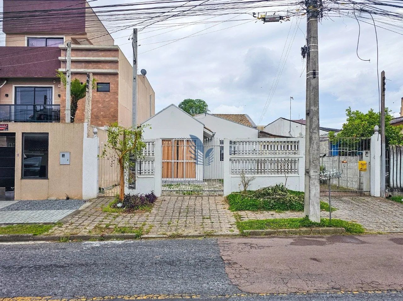 Casa Comercial para Alugar no Capão Raso