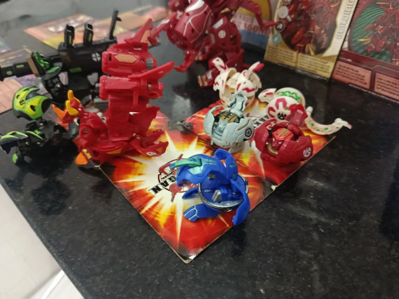 Lote bakugan  - Foto 3