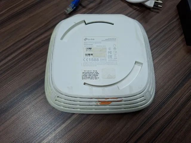 Access Point Tp-link Eap110 300mbps Poe Passivo (Usado) - Foto 3
