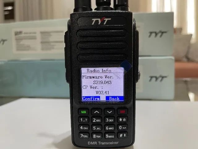 Radio DMR TYT MD-UV 390 10w Gps - Melhor Que Retevis RT3S !!  Vem Com Cabo De Programação - Foto 2