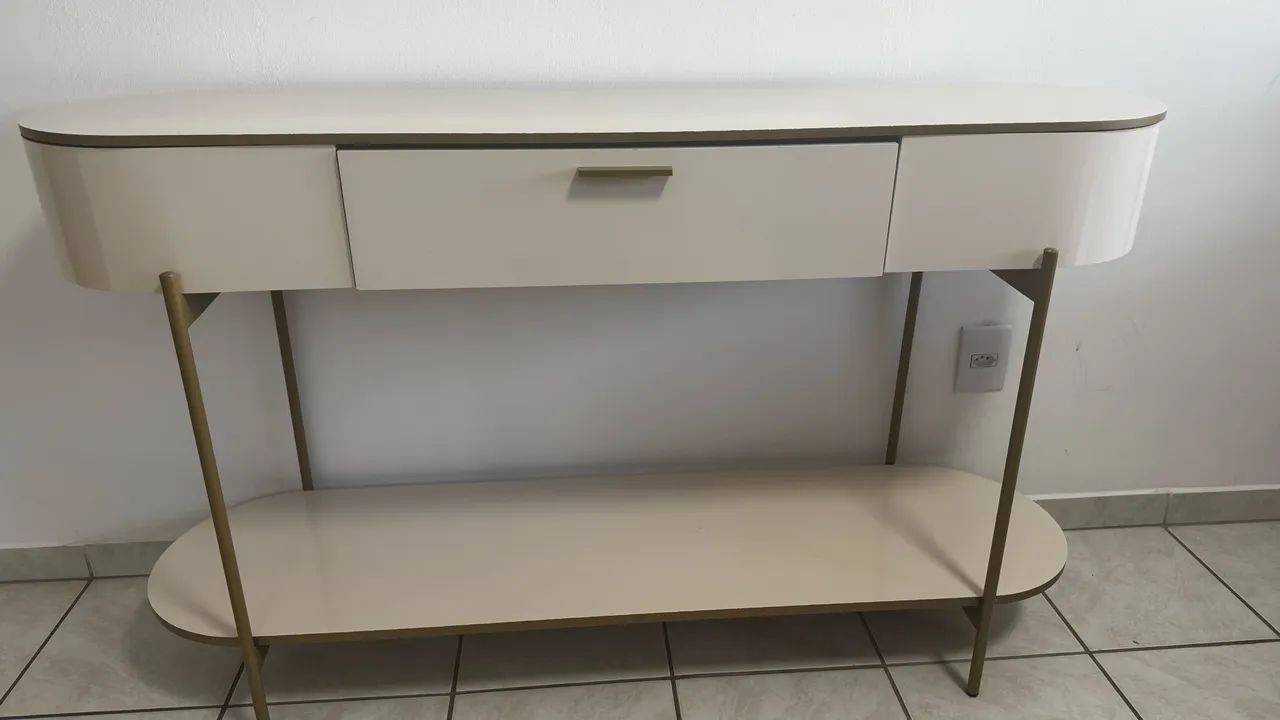 Aparador moderno e em excelente estado  - Foto 2