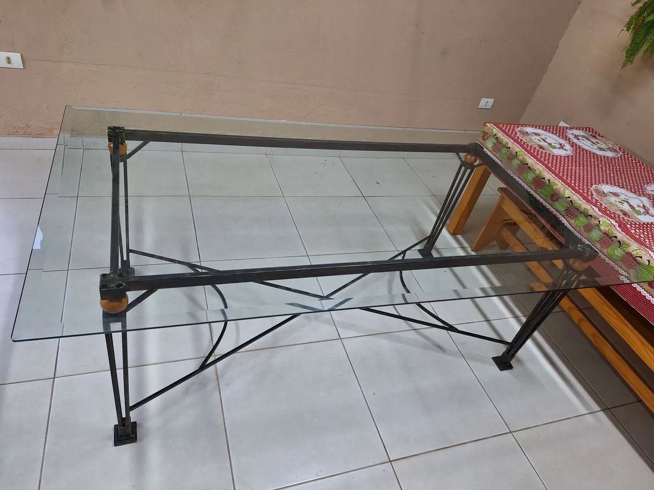 Mesa de Vidro com pé de ferro  - Foto 4