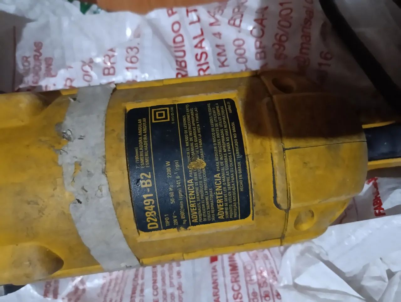 Esmerilhadeira angular 220w Dewalt