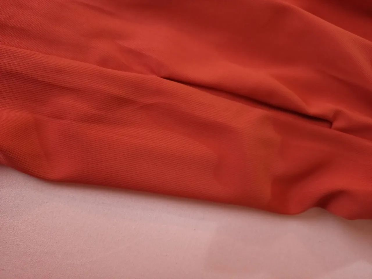 Conjunto de saia e blusa..  - Foto 4