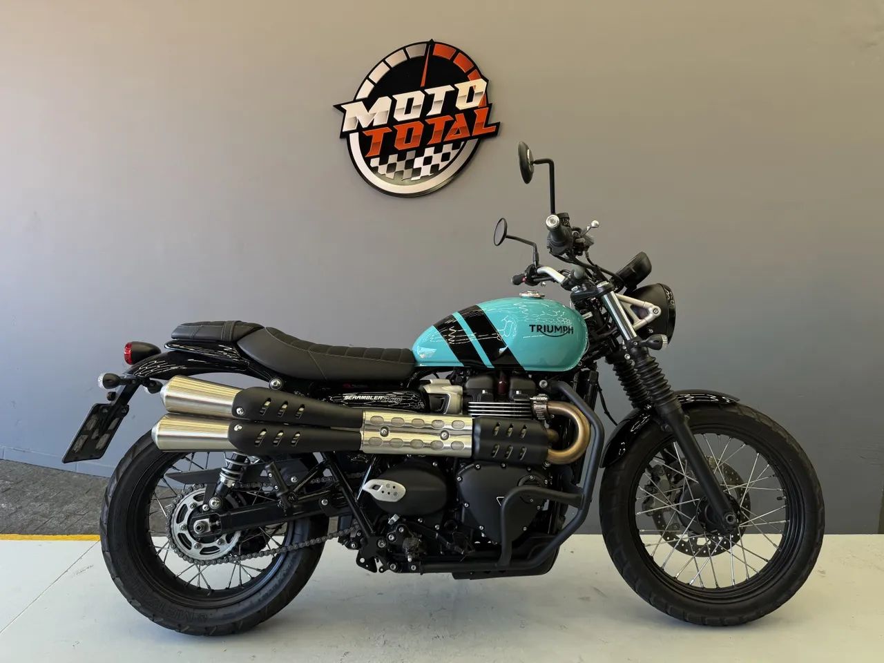 Triumph Scrambler 900cc 2025
