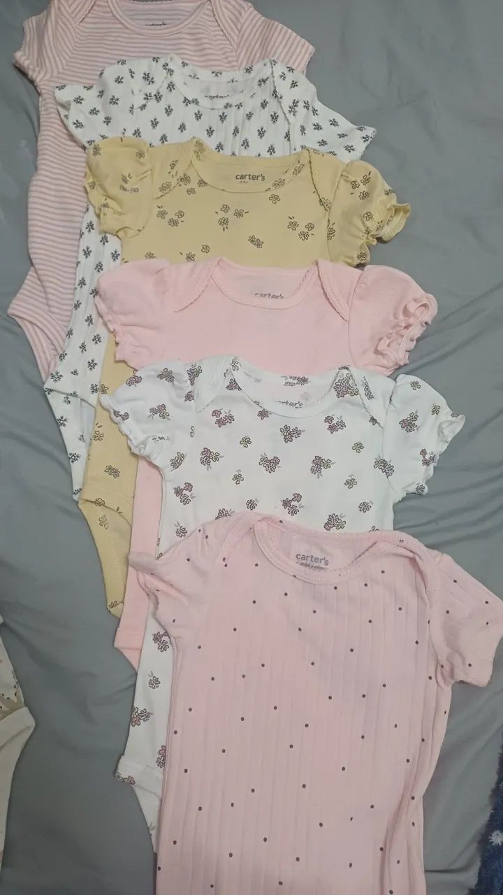 Bodys carters 6-9meses