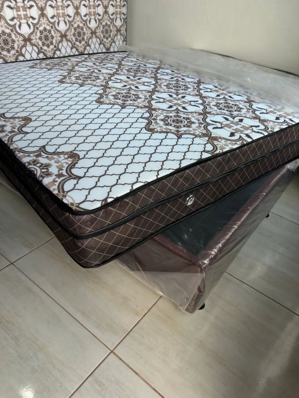Cama box casal de espuma 1.88x1.38 NOVA! - Foto 2