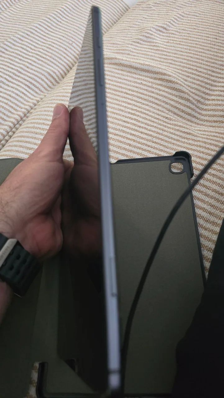 Samsung GalaxyTab S6 Lite 128Gb ROM, 4 Gb RAM, LTE, usado - Foto 4