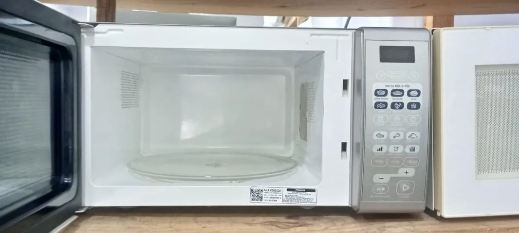 Micro ondas Brastemp 30 litros - Foto 2