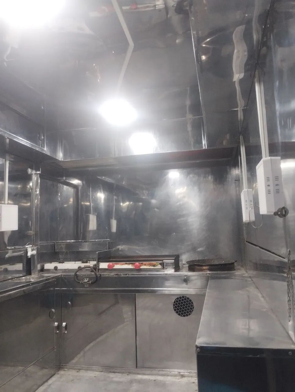Aluga-se trailer food truck!! Oportunidade imperdível!! - Foto 4