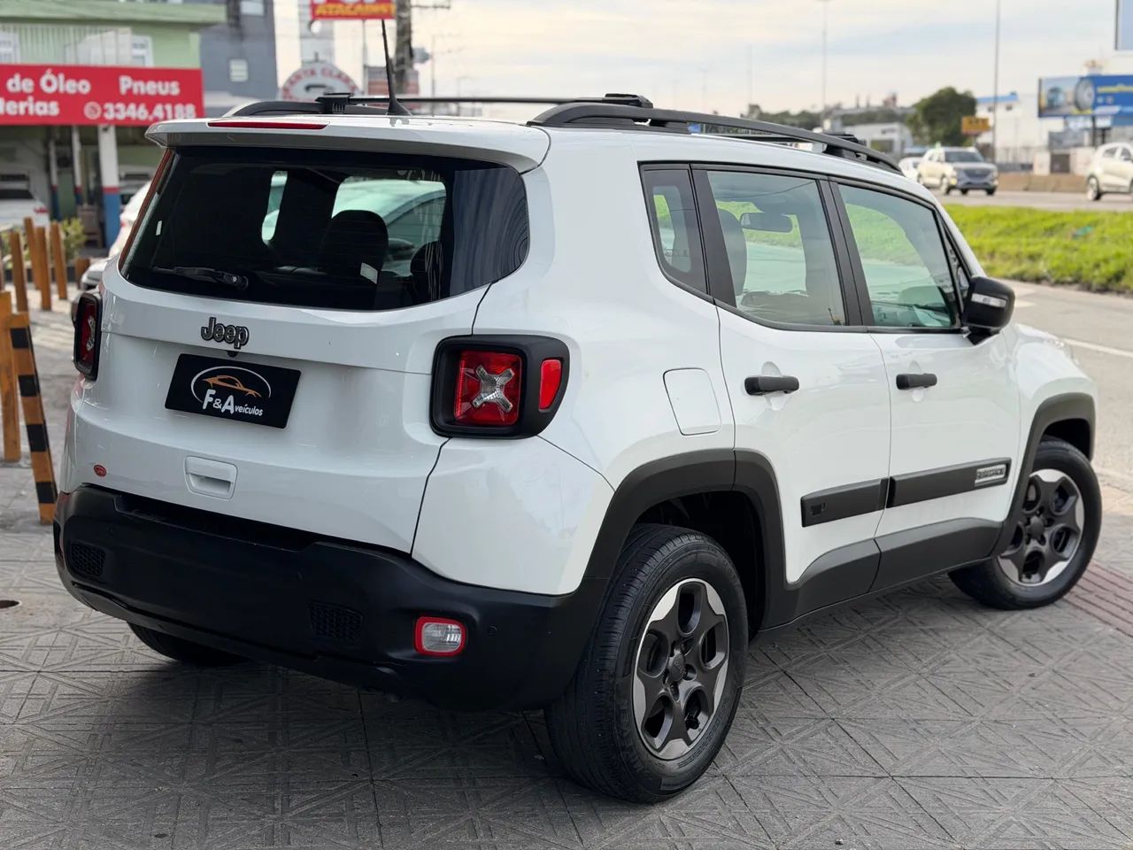 Jeep Renegade 1.8 4X2 Flex 16V Aut. 2019 - Foto 4
