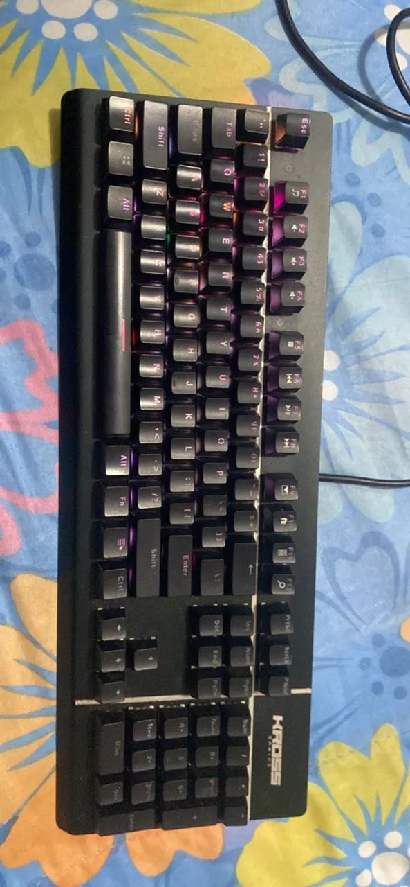 Vendo teclado gamer rgb 