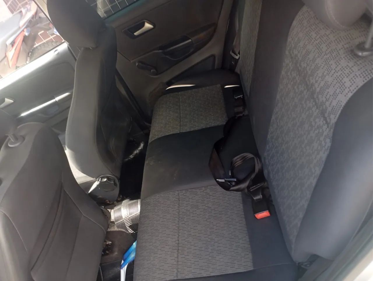 Volkswagen Fox 1.0 MI Total Flex 8V 5P 2014 - Foto 4