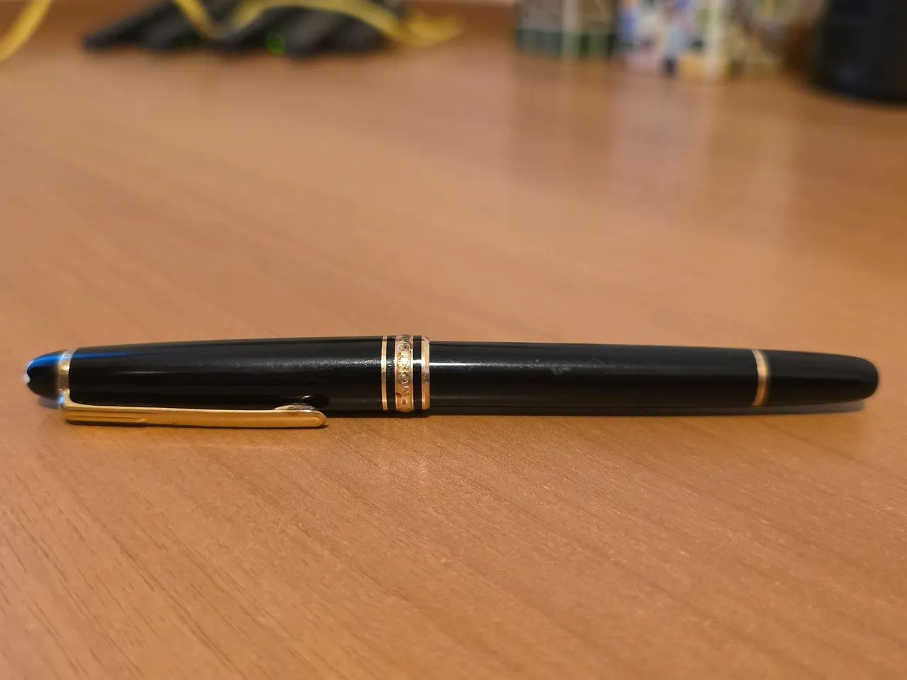 Caneta Montblanc 144 preta