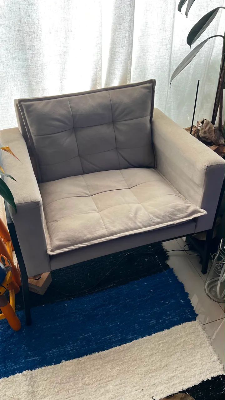 Poltrona Industrial em Suede Cinza