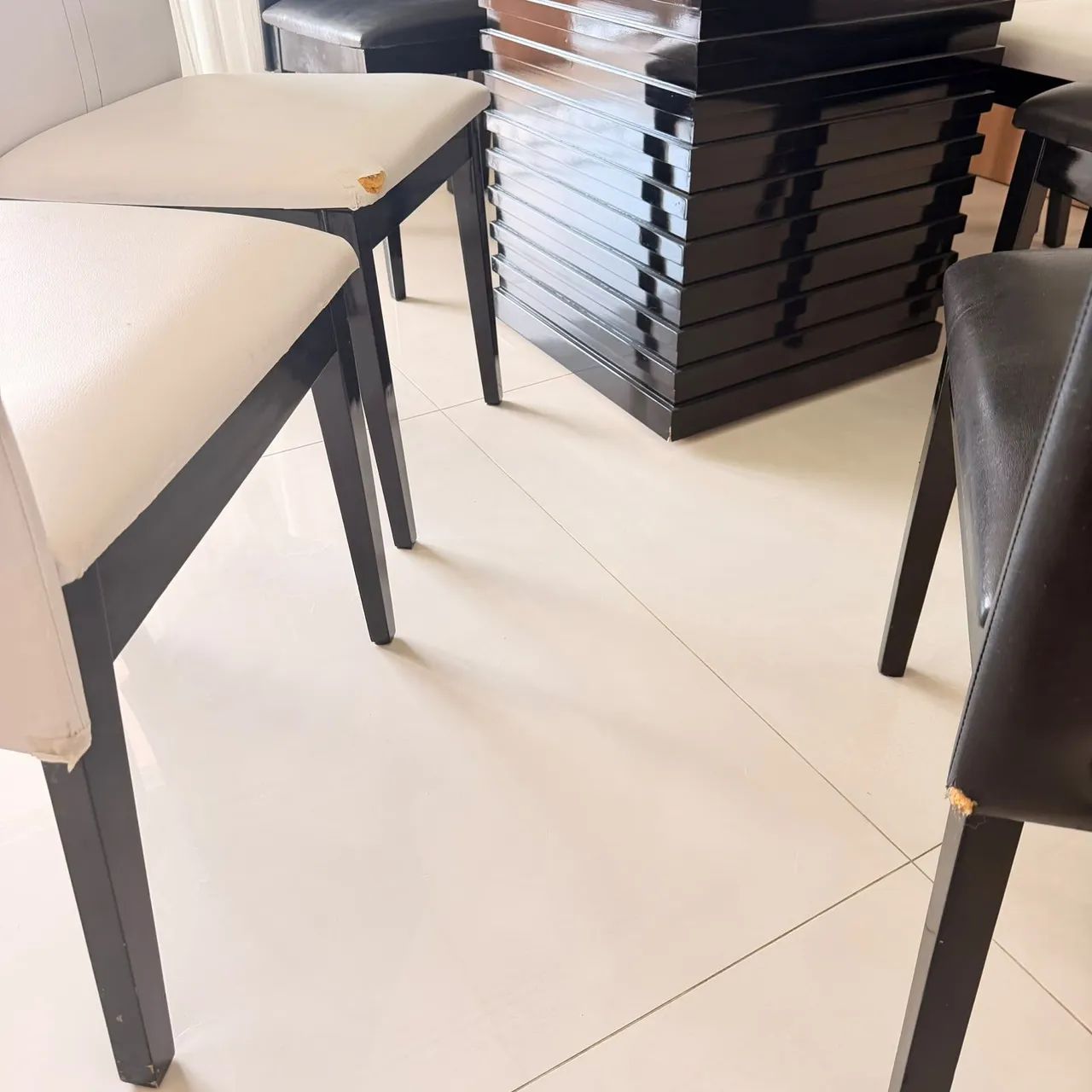 Mesa de jantar quadrada com 8 lugares - Foto 5