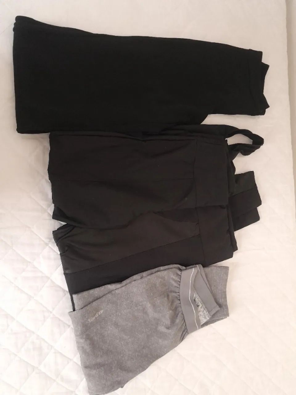 Roupas femininas usadas