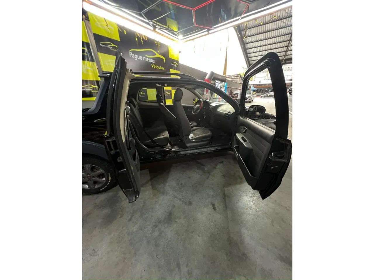 Fiat Strada Working Celeb.1.4 Fire Flex 8V CD 2015 - Foto 2