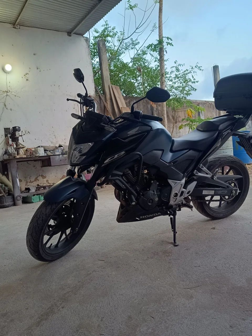 CB 300F 2025 - Foto 2