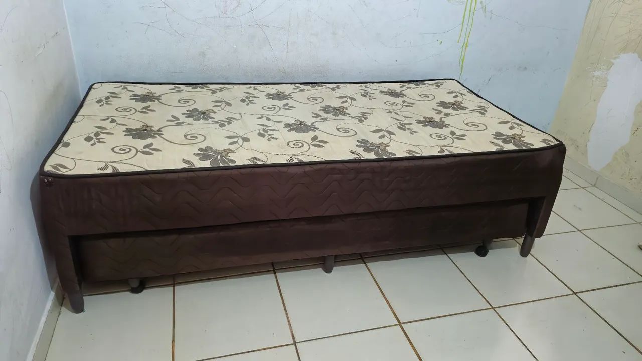 Vendo Bicama Solteirão.