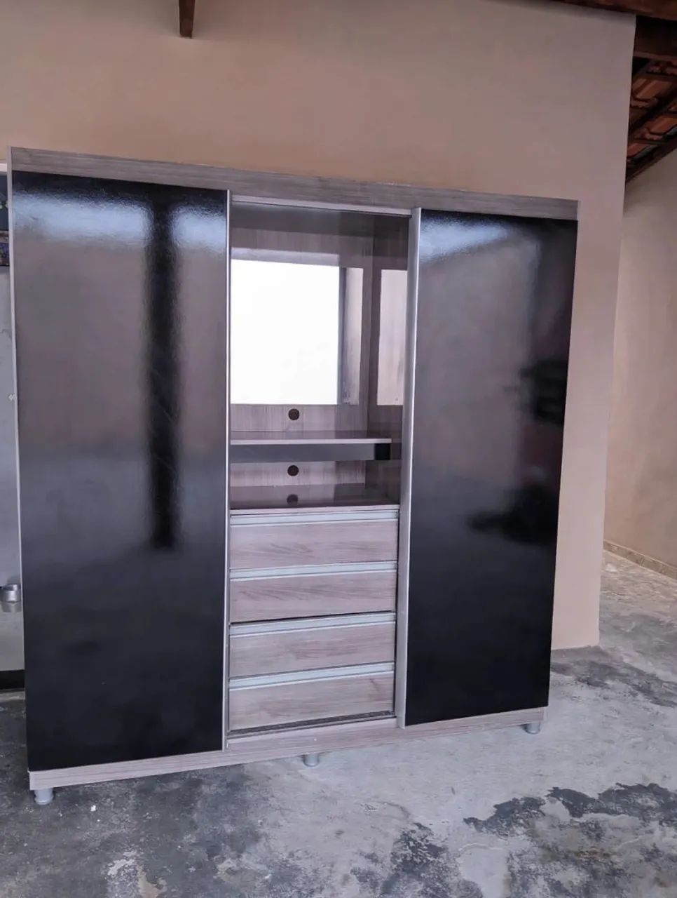 Guarda Roupa 