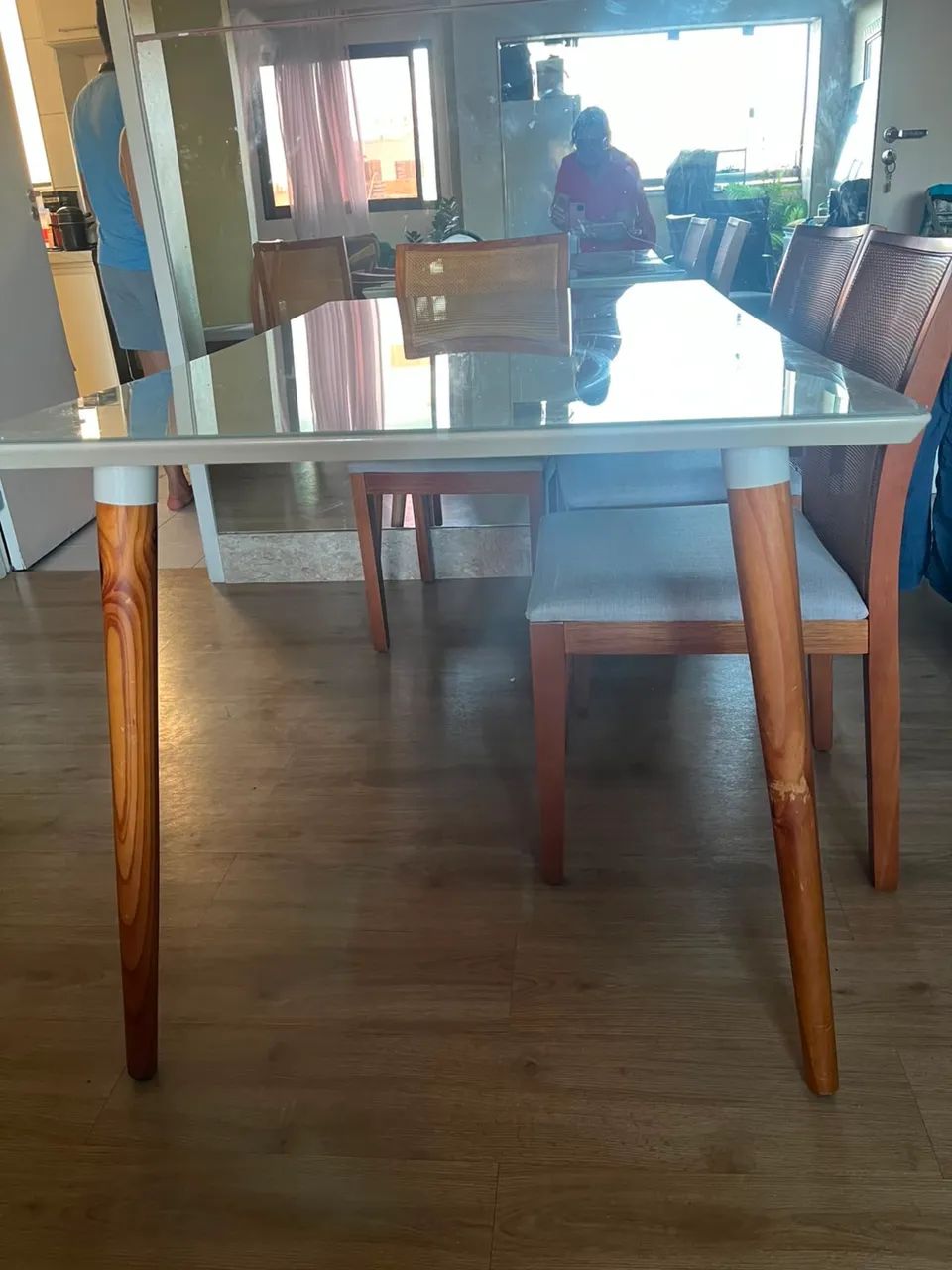 Mesa de jantar 1,60 X 0,90 - Foto 2