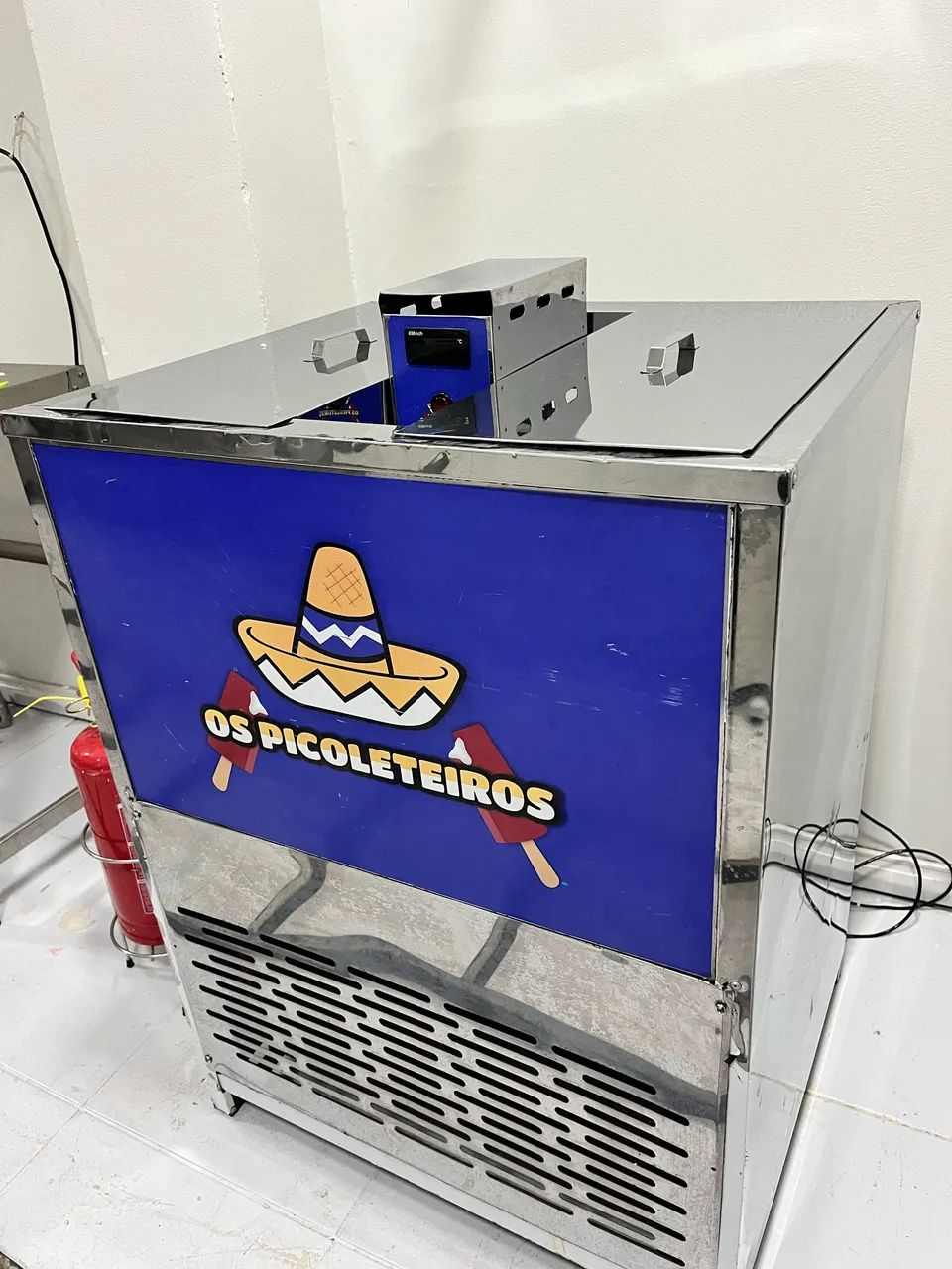 FÁBRICA DE GELO SABORIZADO E PICOLÉ COMPLETA
