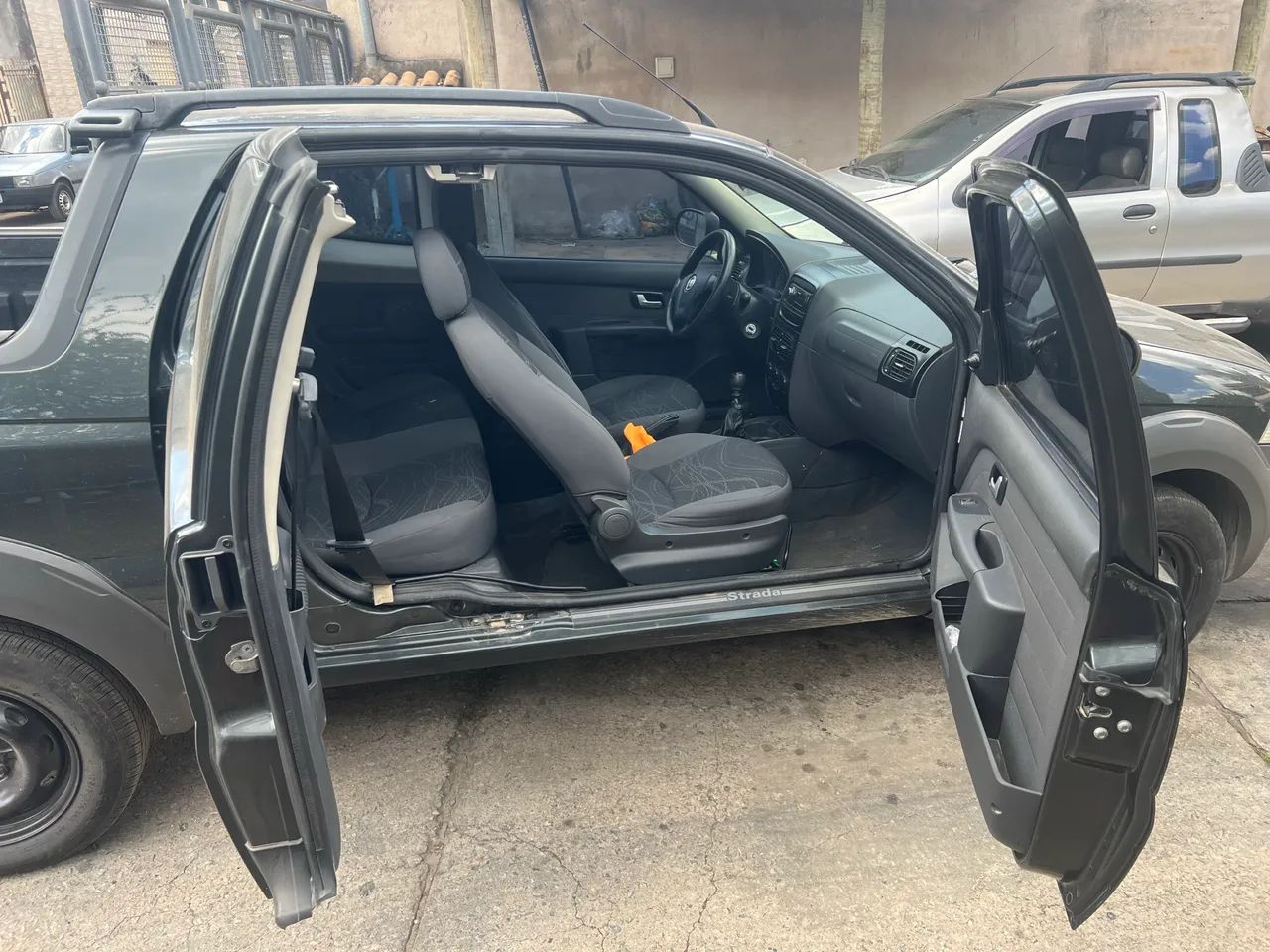 Fiat Strada Working 1.4 MPI Fire Flex 8V CD 2015 - Foto 5