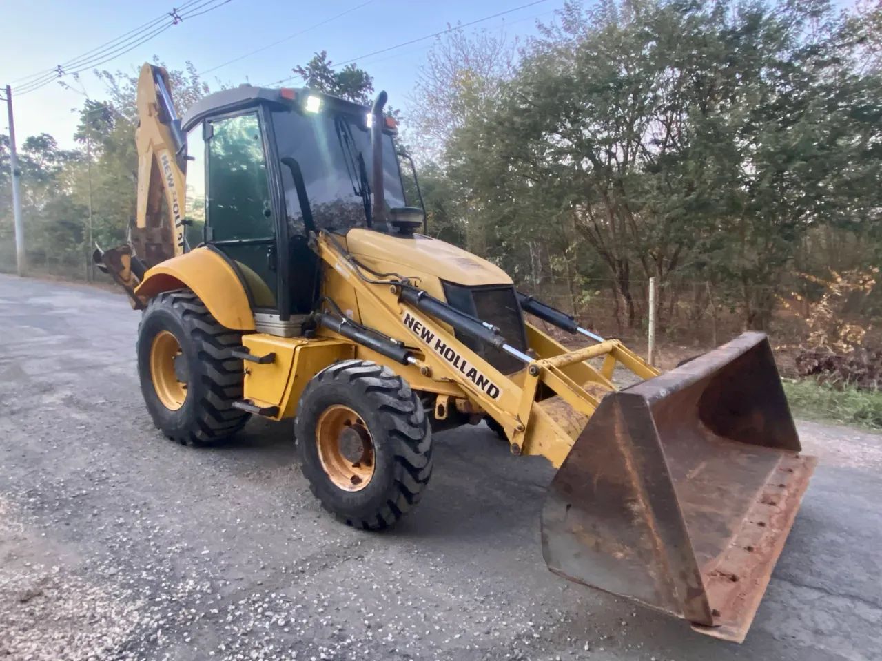 Retroescavadeira New Holland B110B 2014