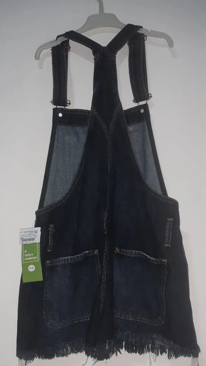 Jardineira jeans nova, Tamanho P  - Foto 4