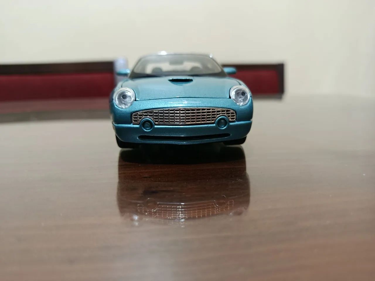 Miniatura Ford Thunderbird 1/25 - Hobbies e coleções - Teutônia