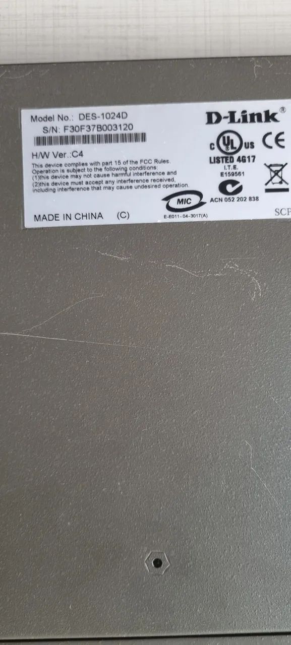 Switch D-Link DES-1024d 24 portas 10/100 Mbps - Foto 2