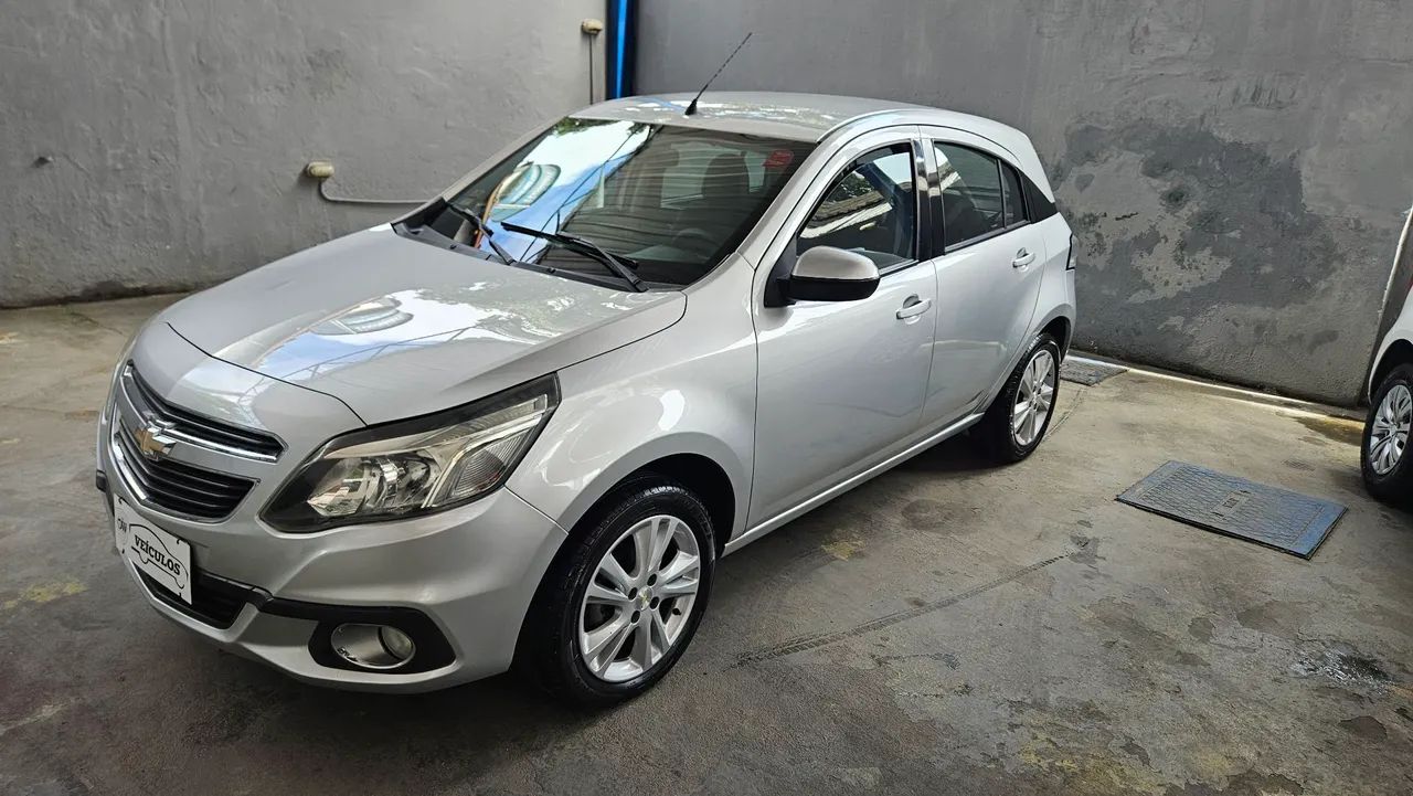 Chevrolet Agile AGILE LTZ EASYTRONIC 1.4 8V FlexPower 5p 2014