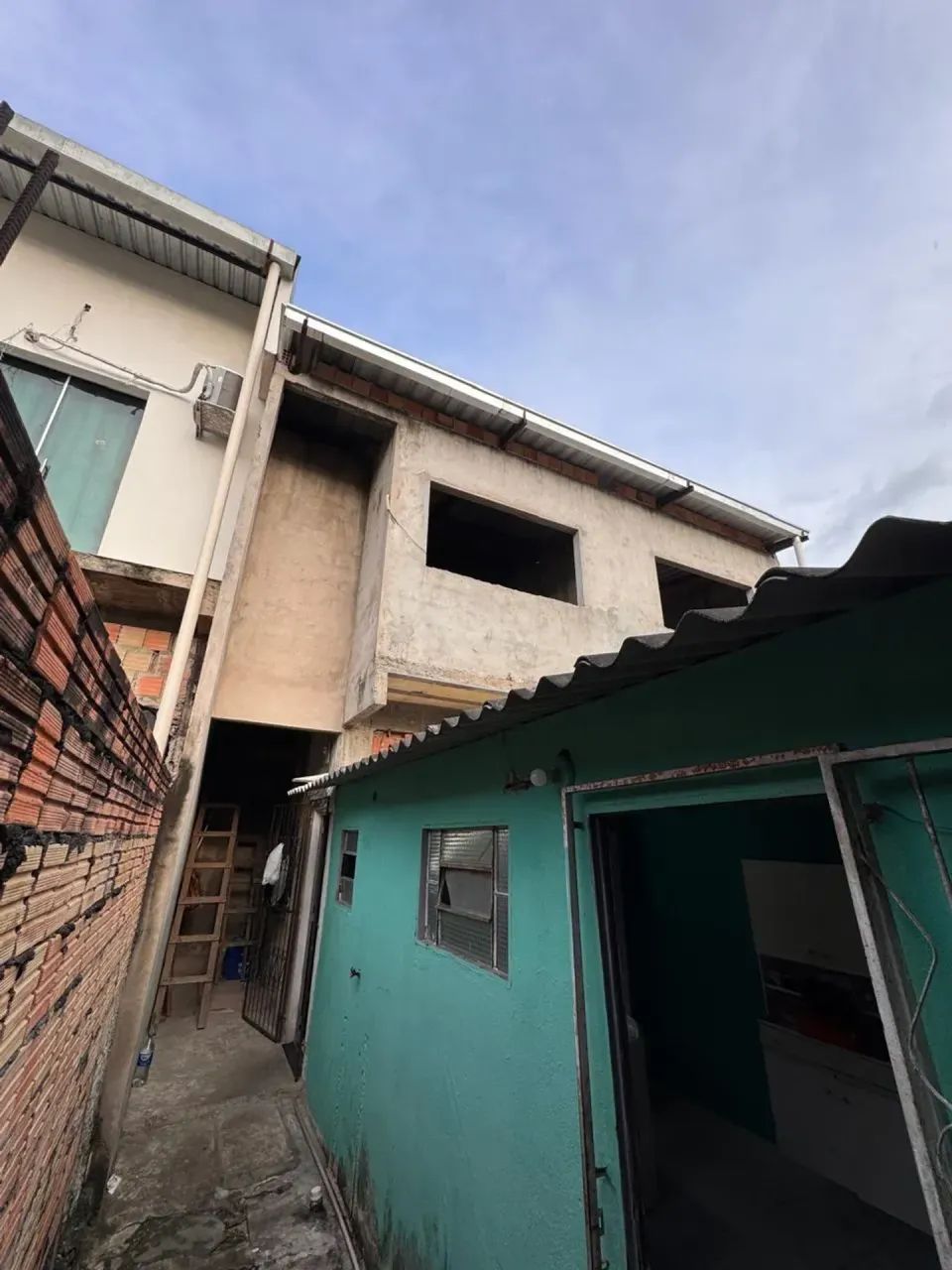 CASA + 2 APARTAMENTOS | DOCUMENTAÇÃO OK | R$ 180 MIL / Nova Cidade - Foto 3