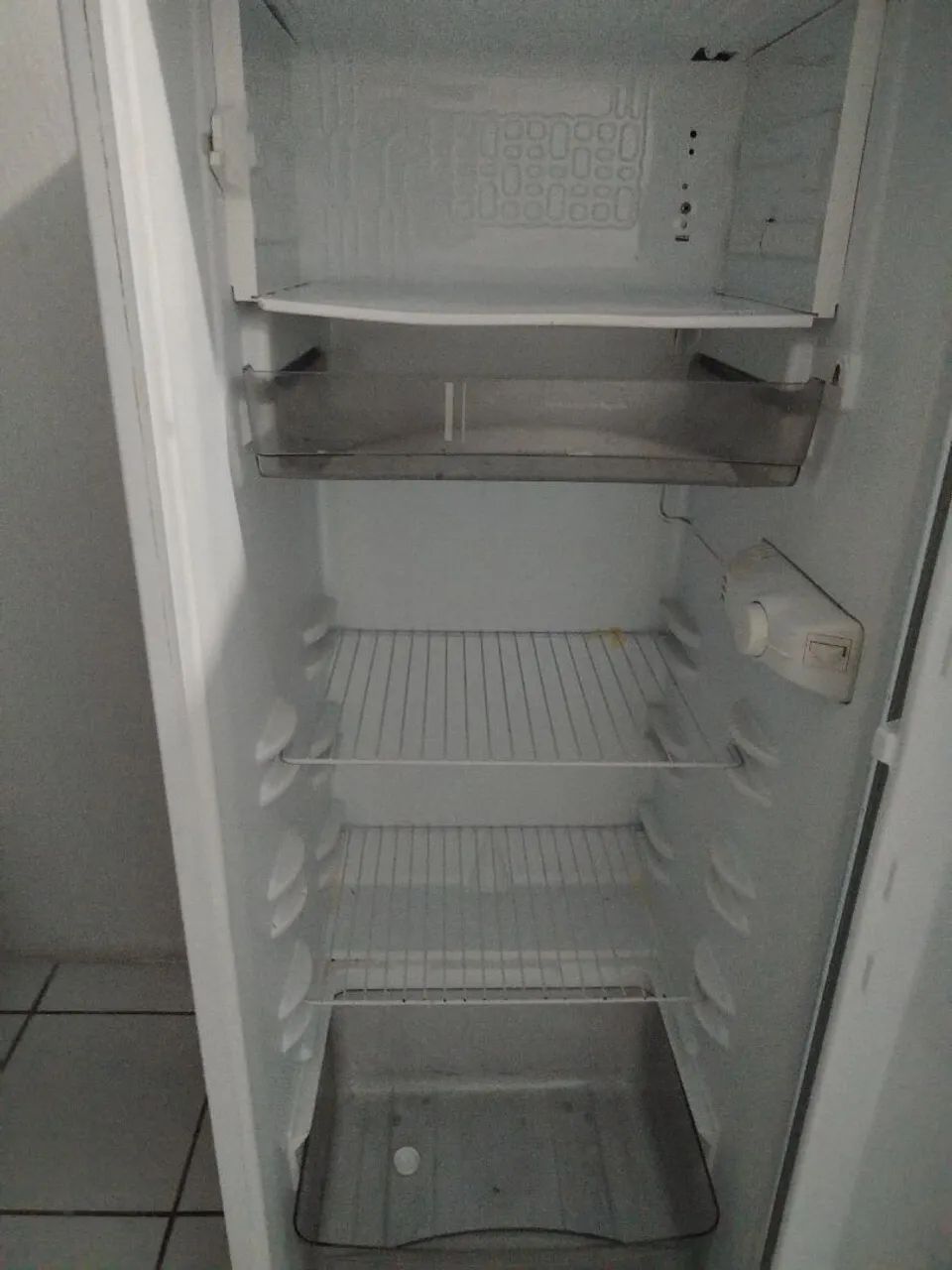 Geladeira esmaltec