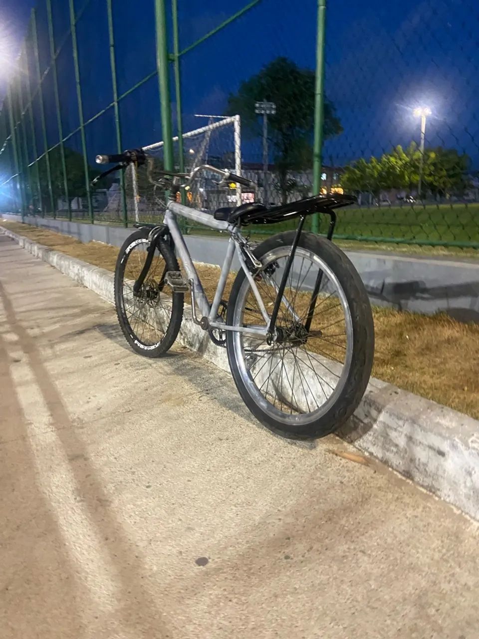 Bike montadinha aro 26  - Foto 4