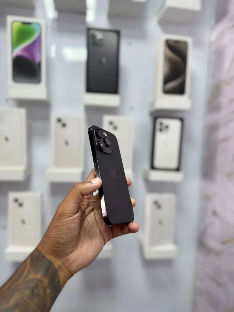 IPHONE 14 PRO 256GB<br>R$ 3.550,00 - Foto 2