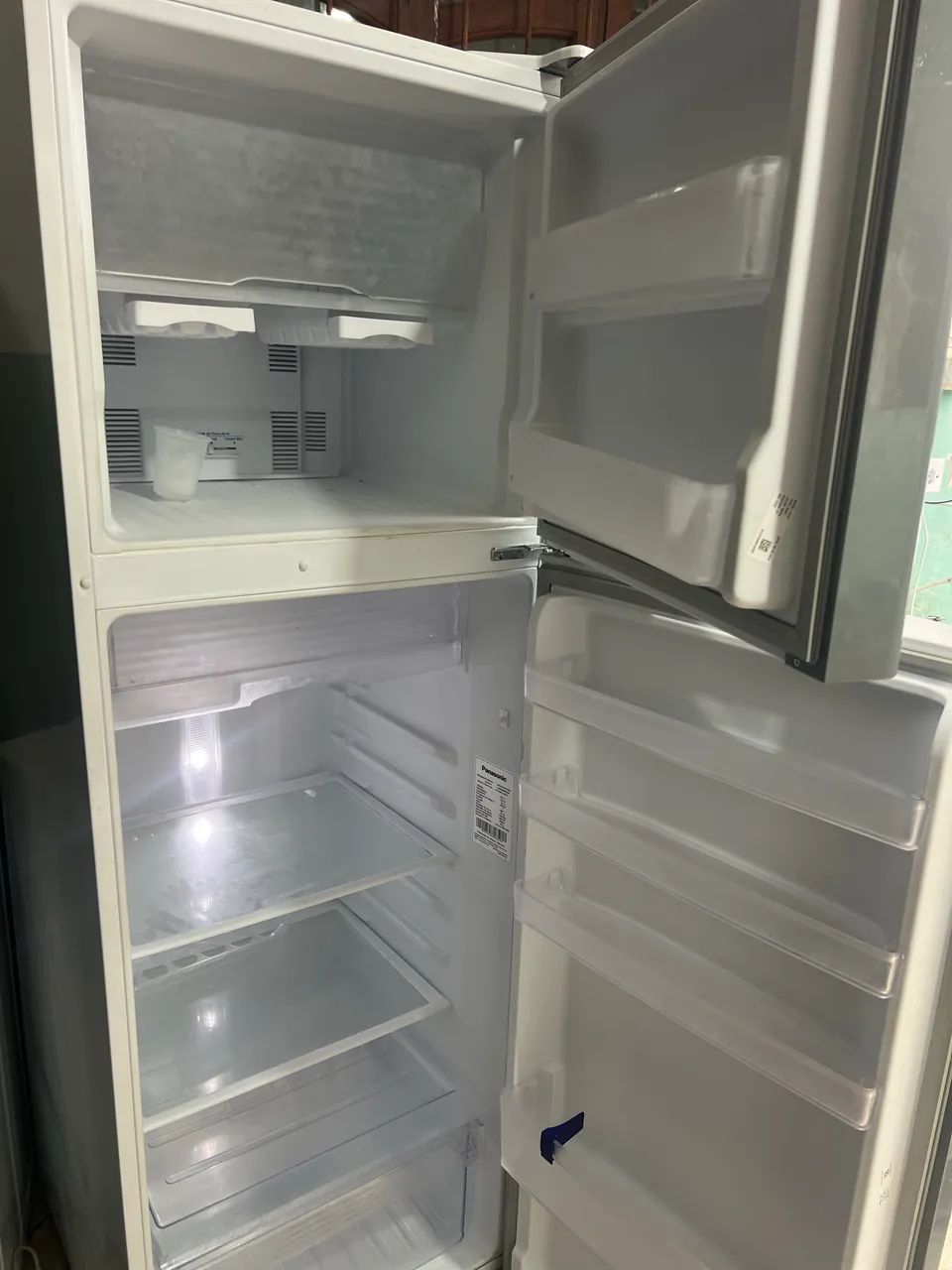 GELADEIRA PANASONIC 327LT