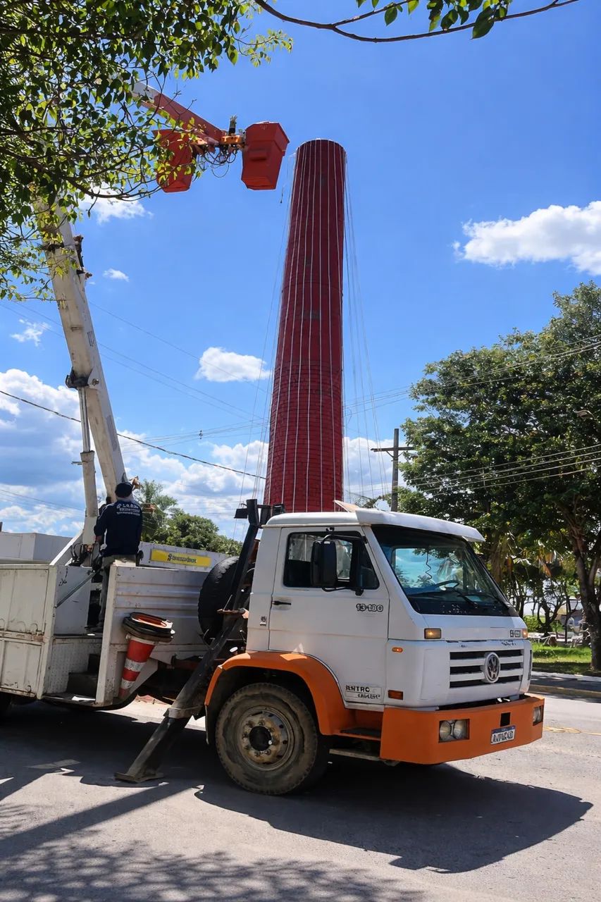 Caminhão Cesto Aéreo  lança de 15 metros  - Foto 3