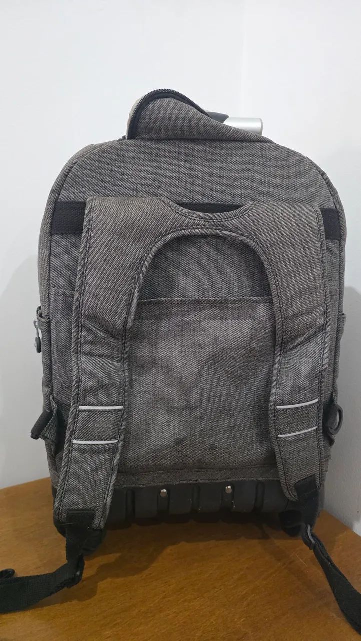 Mochila Kipling cinza - Foto 3