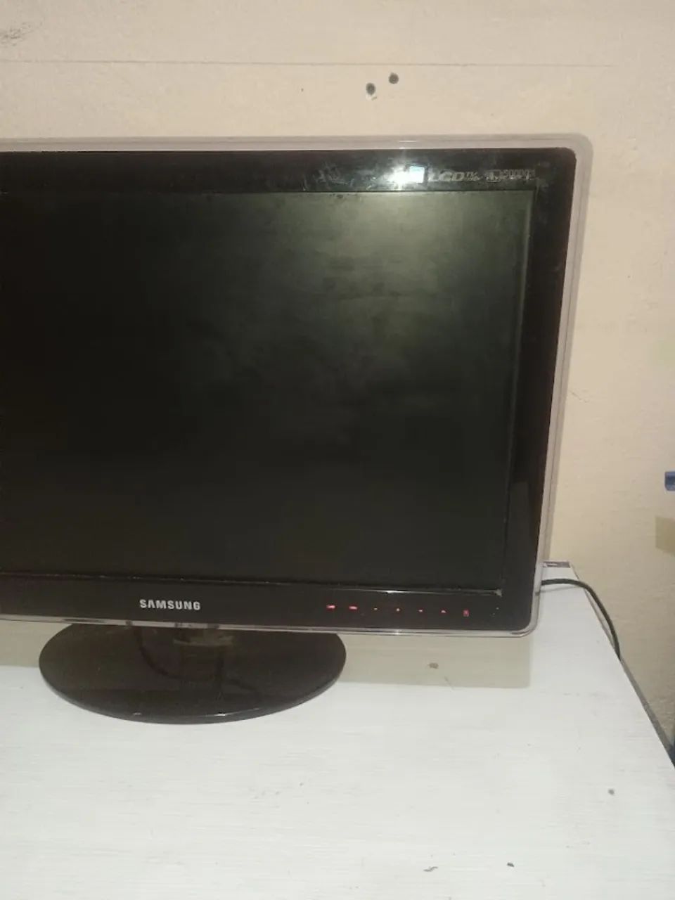 Monitor com defeito não aparece imagem