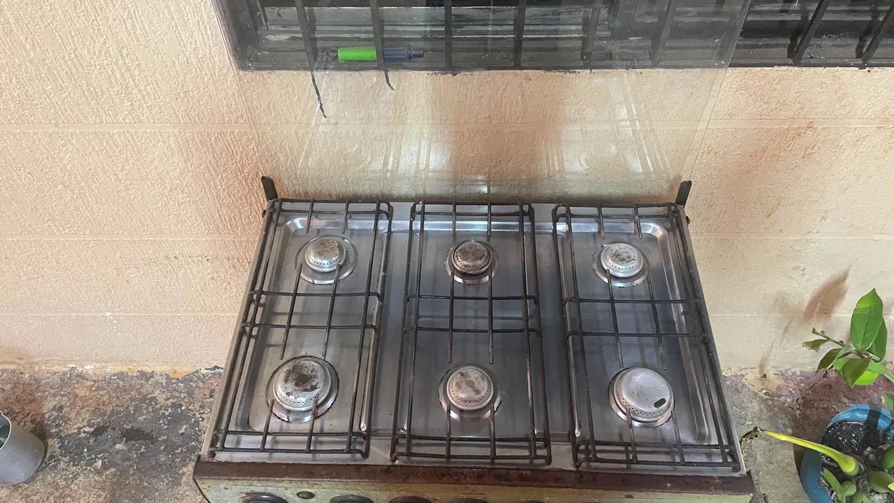 Fogão Dako 6 Bocas Usado - Funcionando Perfeitamente - Foto 5