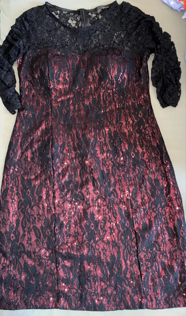  vestido de renda com forro contrastante 46 - Foto 2