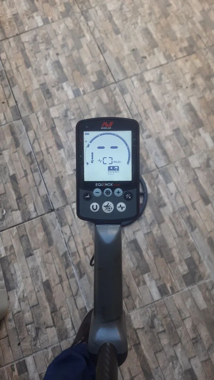 Detector Equinox 600