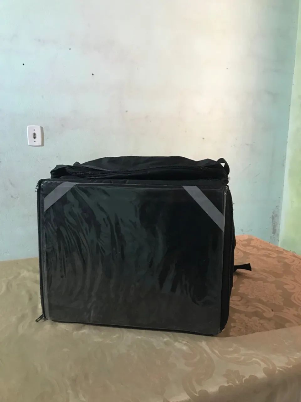 Vendo caixa de entregador 